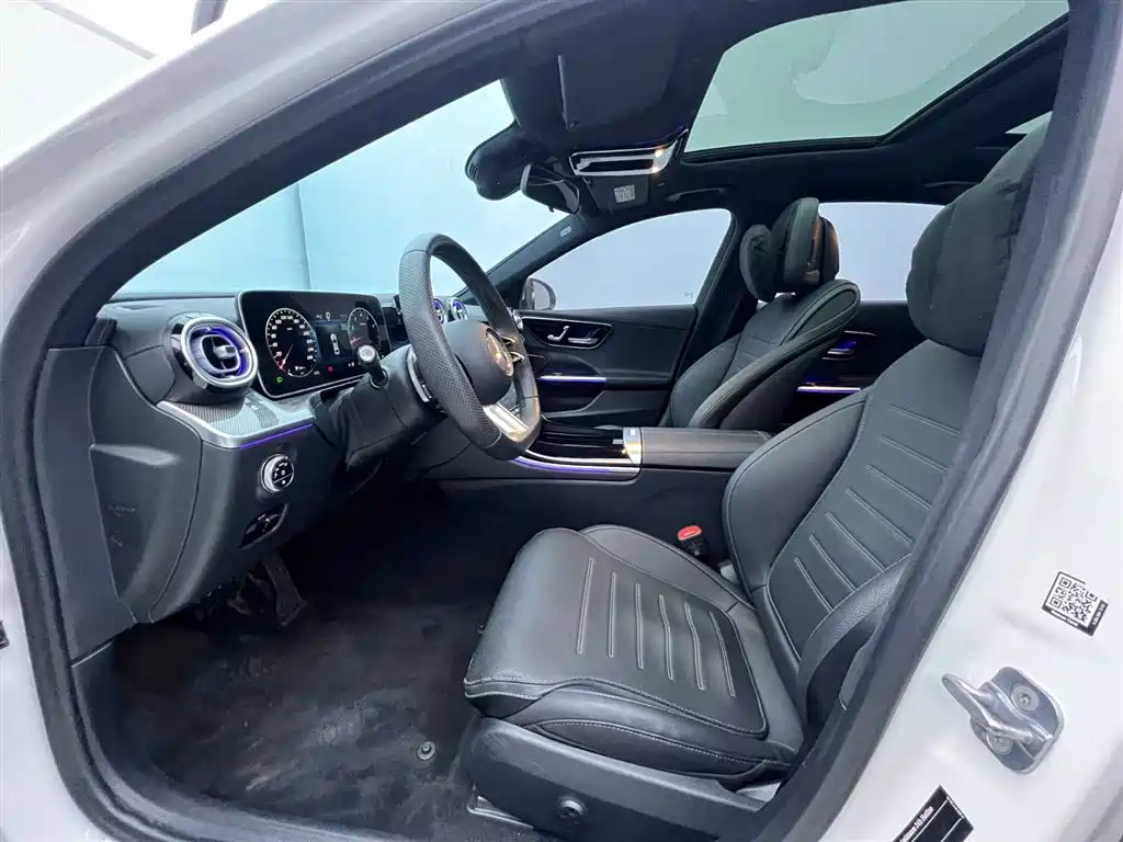 Mercedes-Benz C-Class 2024 — фото 14