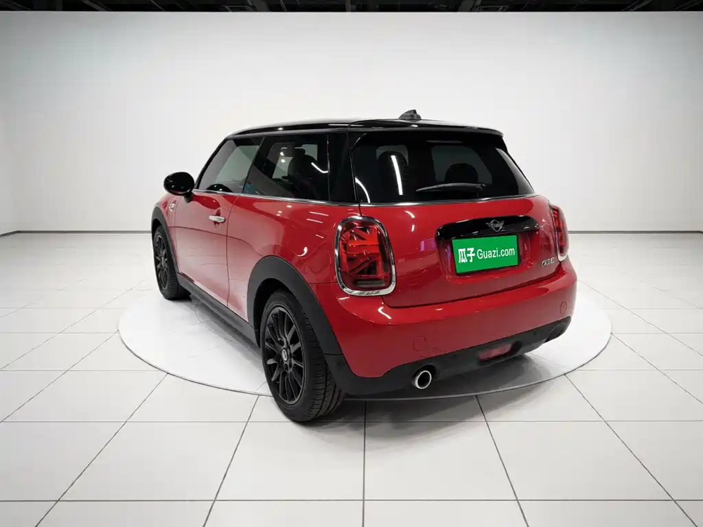 MINI MINI 2020