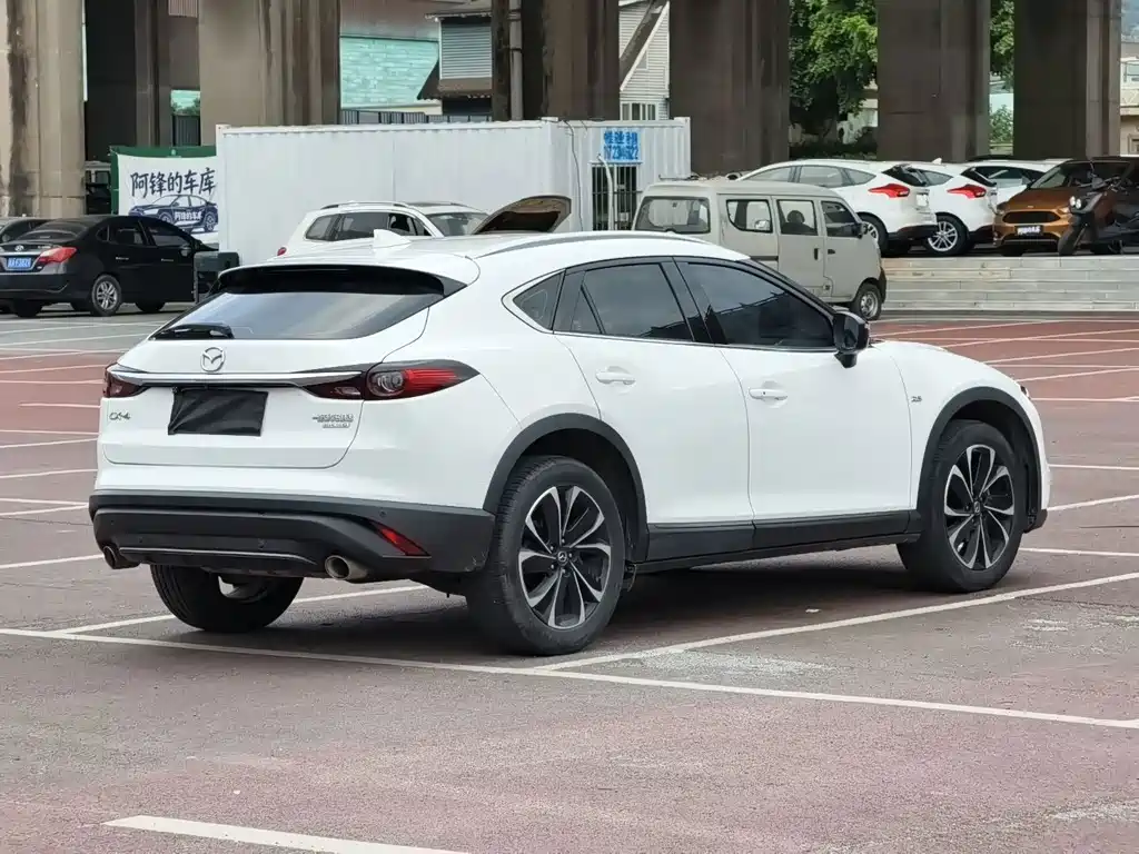 Mazda CX-4 2021