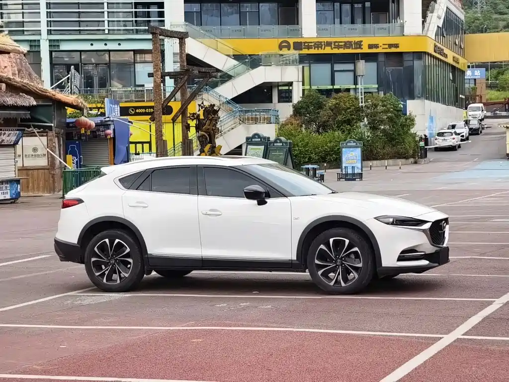 Mazda CX-4 2021