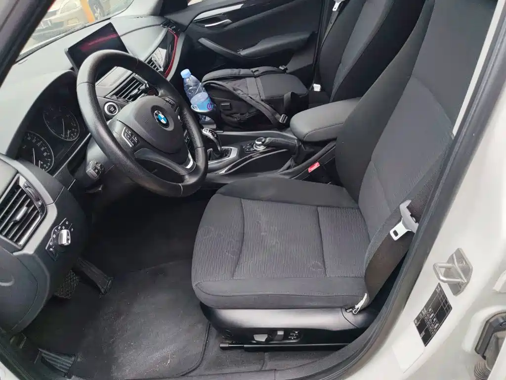 BMW X1 2016 — фото 11