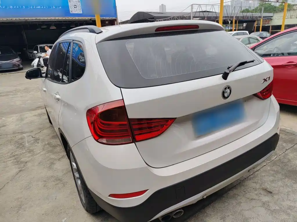 BMW X1 2016 — фото 23