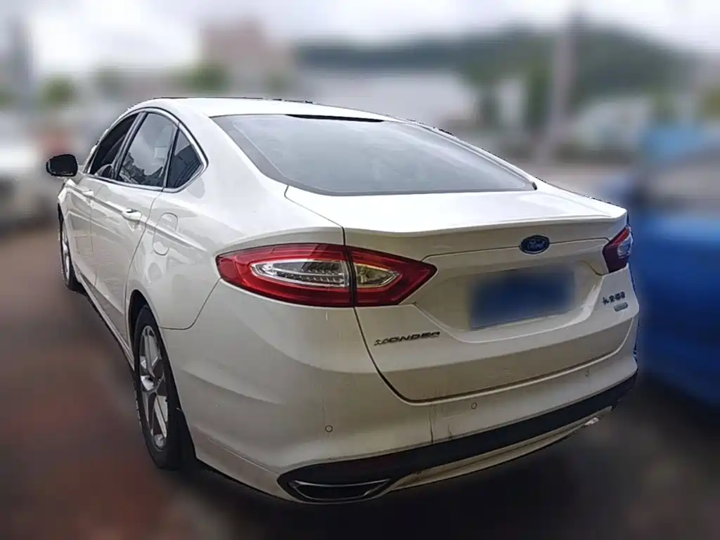 Ford Mondeo 2016 — фото 9