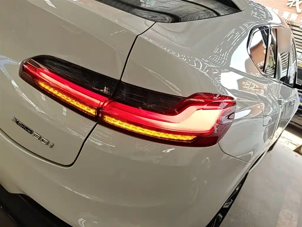 BMW X4 2020 — фото 8