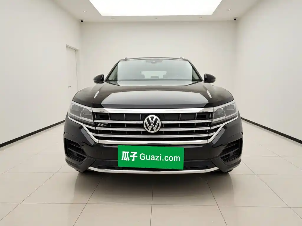 Volkswagen Touareg 2020 — фото 24