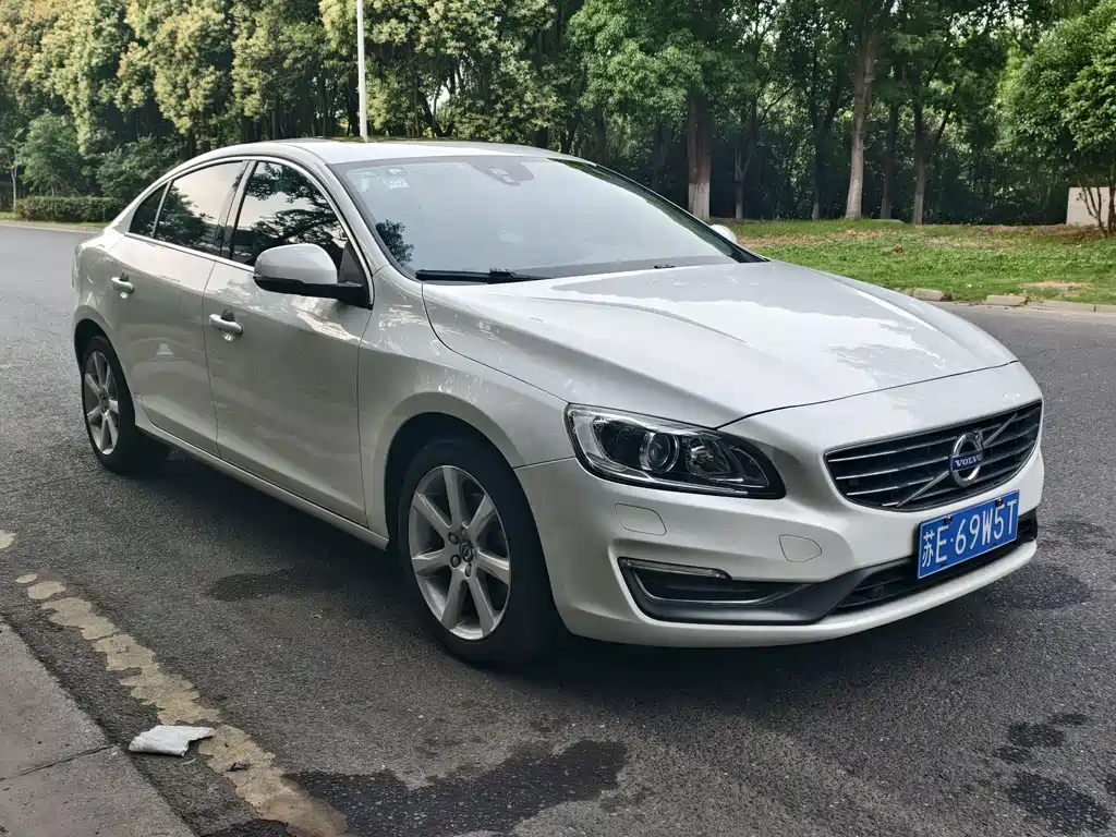 Volvo S60 2017 — фото 3