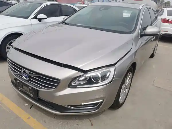 Volvo V60 2015