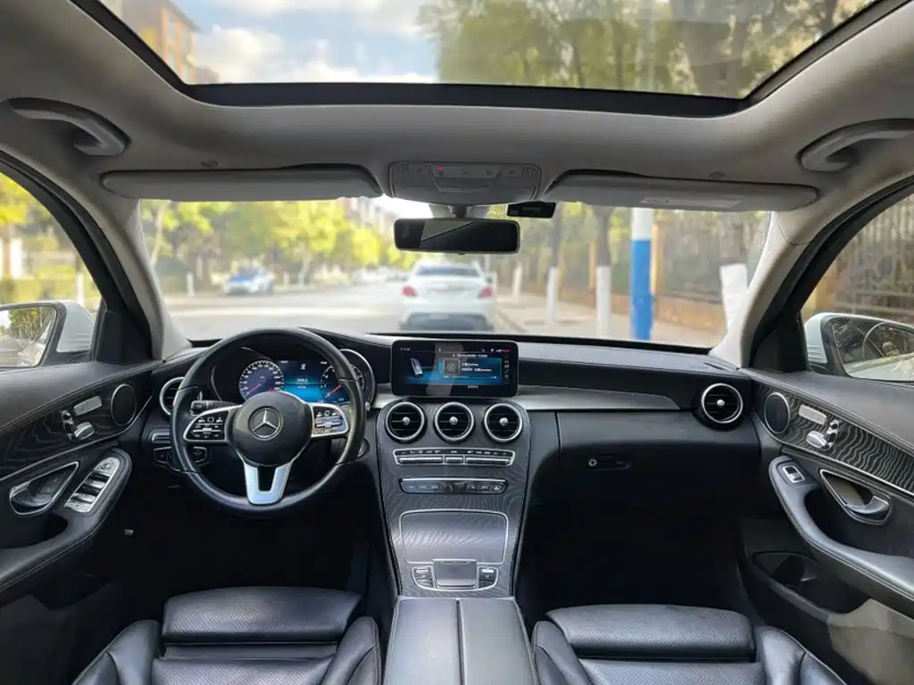 Mercedes-Benz C-Class 2020 — фото 20