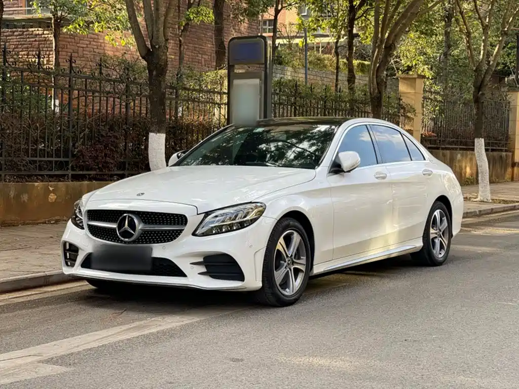 Mercedes-Benz C-Class 2020