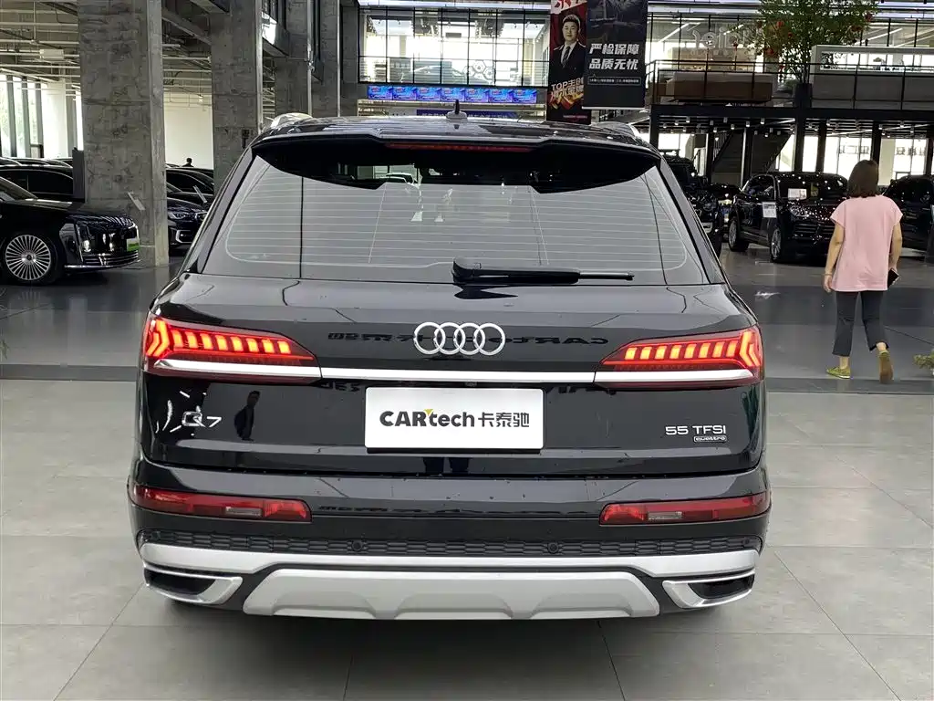 Audi Q7 2024 — фото 4