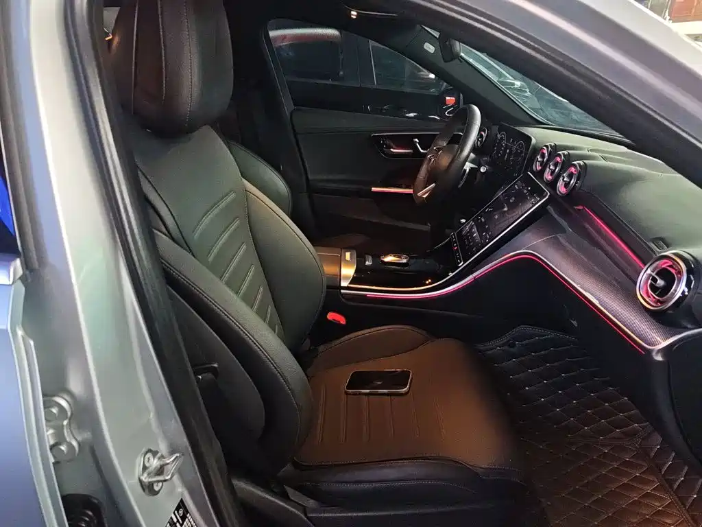 Mercedes-Benz C-Class 2023 — фото 19