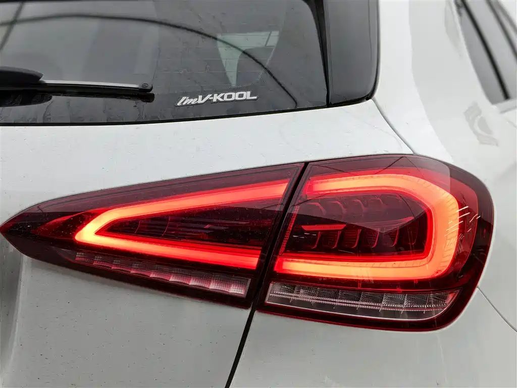 Mercedes-Benz A-Class 2022 — фото 10
