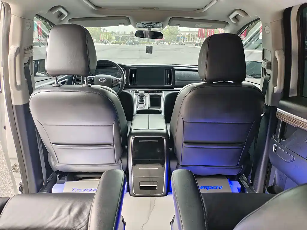 GAC Motor Trumpchi M8 2024 — фото 16