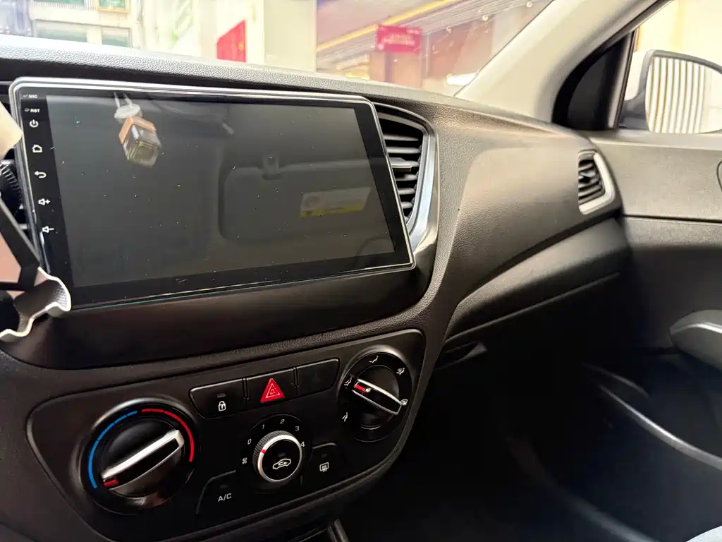 Hyundai Verna 2019 — фото 8
