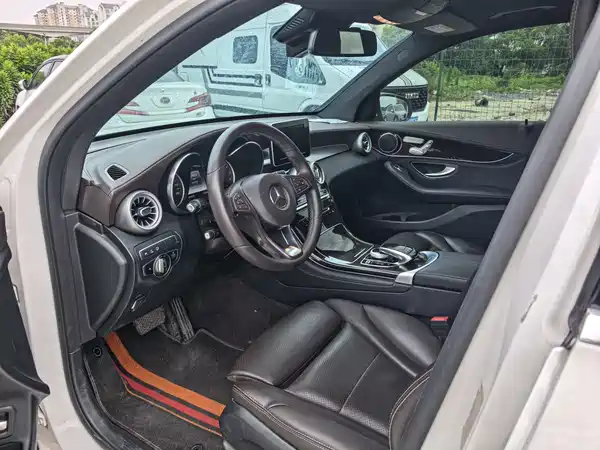 Mercedes-Benz GLC 2019