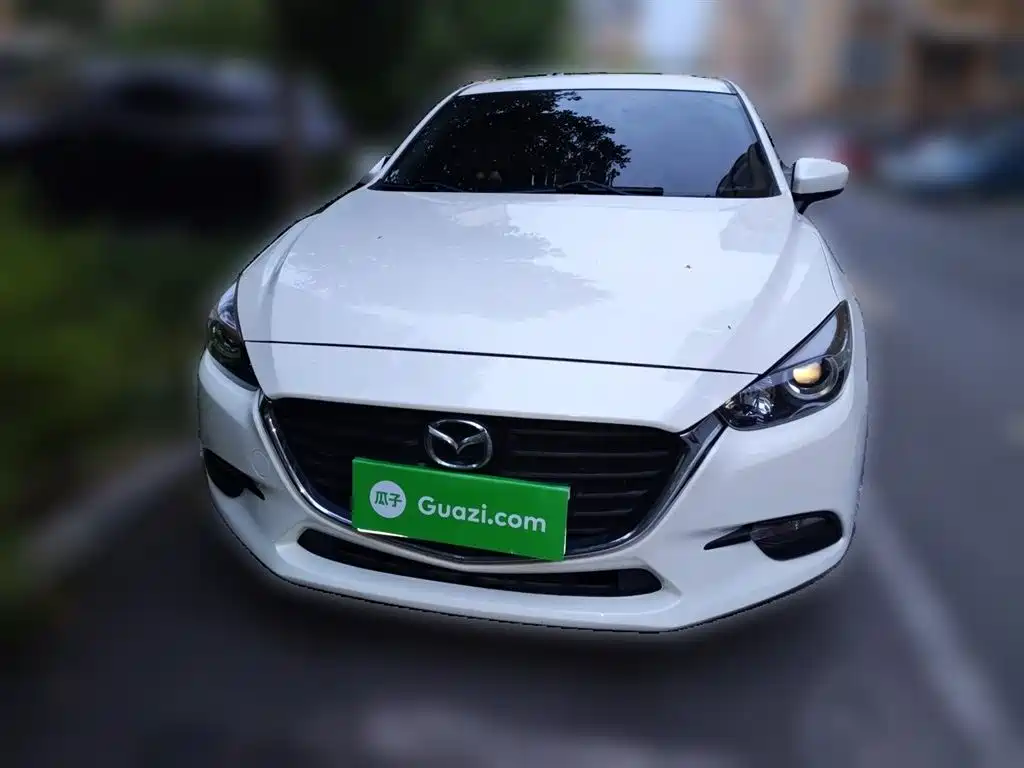 Mazda 3 Axela 2019 — фото 24