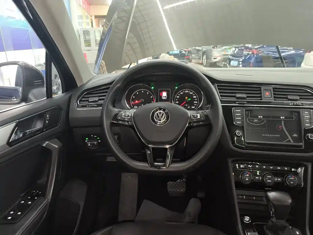 Volkswagen Tiguan L 2018
