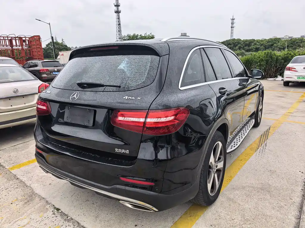 Mercedes-Benz GLC 2017 — фото 10