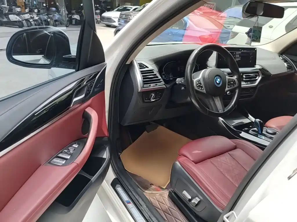 BMW iX3 2022 — фото 16