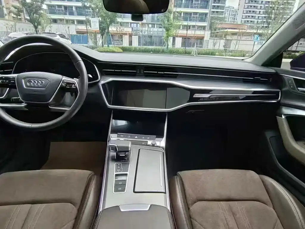 Audi A7L 2024 — фото 5