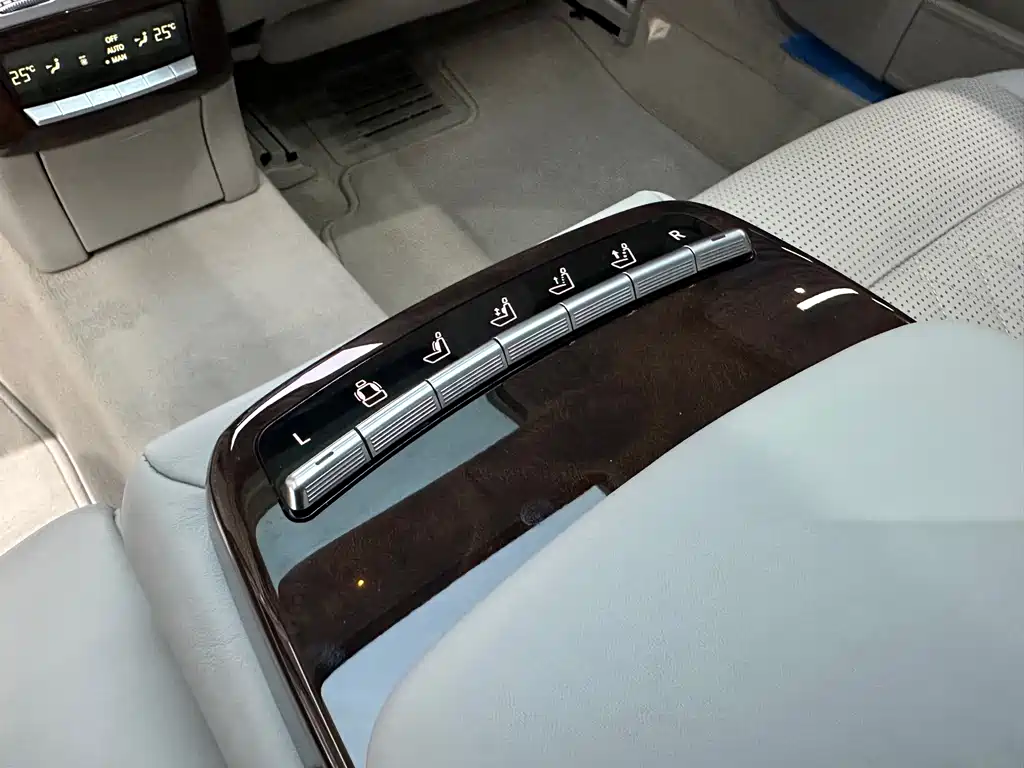 Mercedes-Benz S-Class AMG 2012 — фото 15
