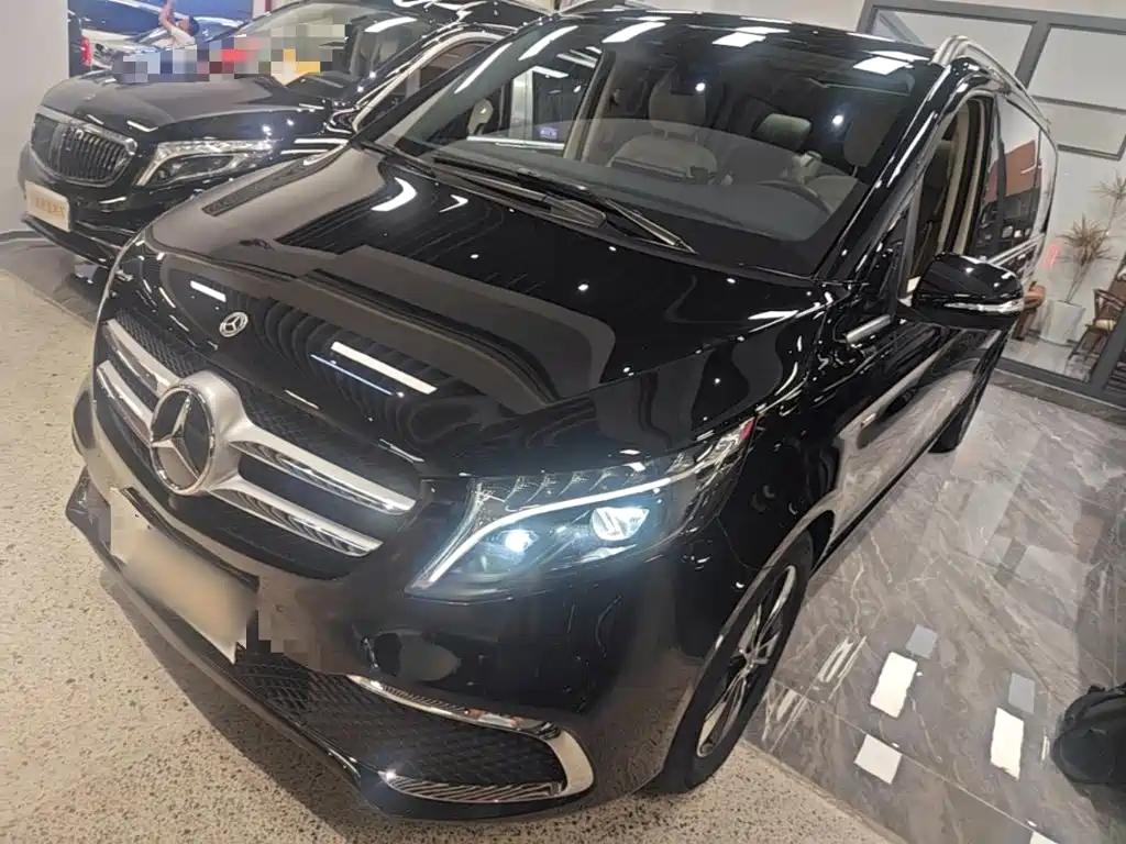 Mercedes-Benz V-Class 2024