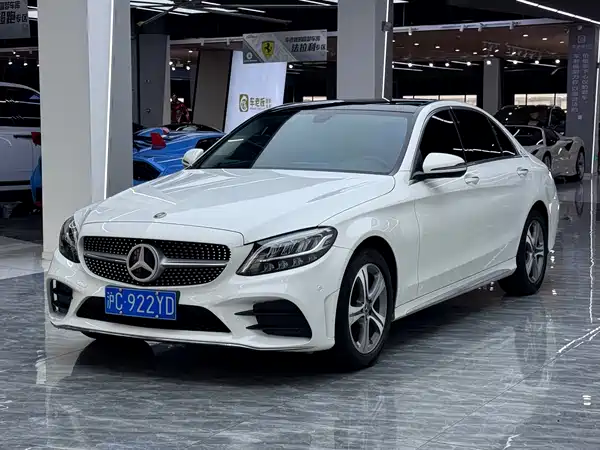 Mercedes-Benz C-Class 2021