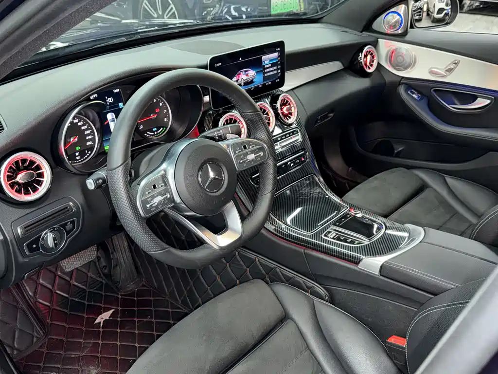Mercedes-Benz C-Class 2019 — фото 17