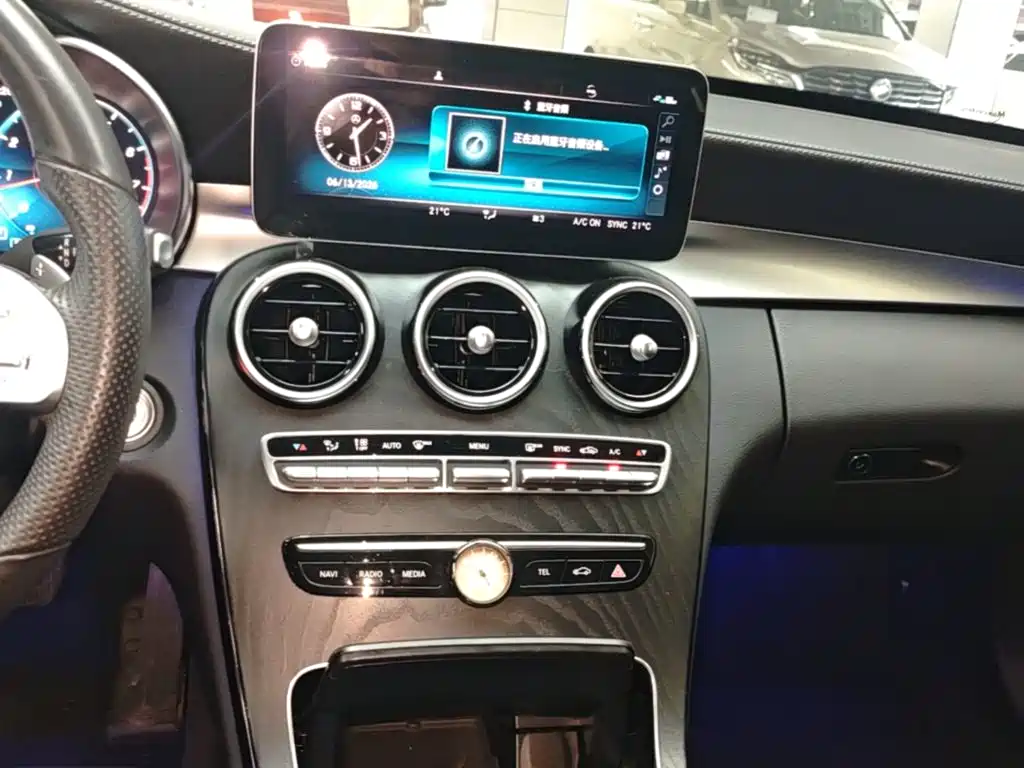 Mercedes-Benz C-Class 2021 — фото 13