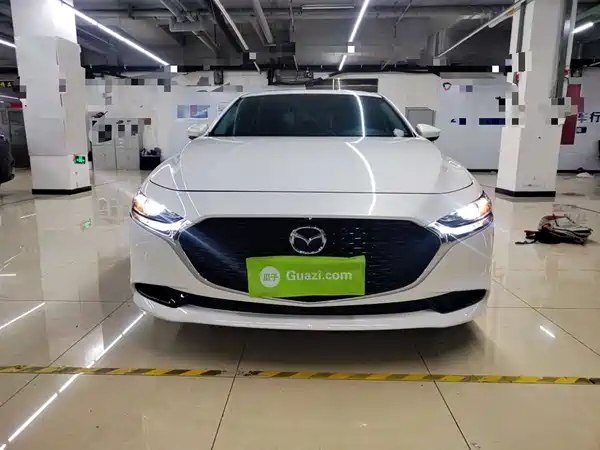 Mazda 3 Axela 2023
