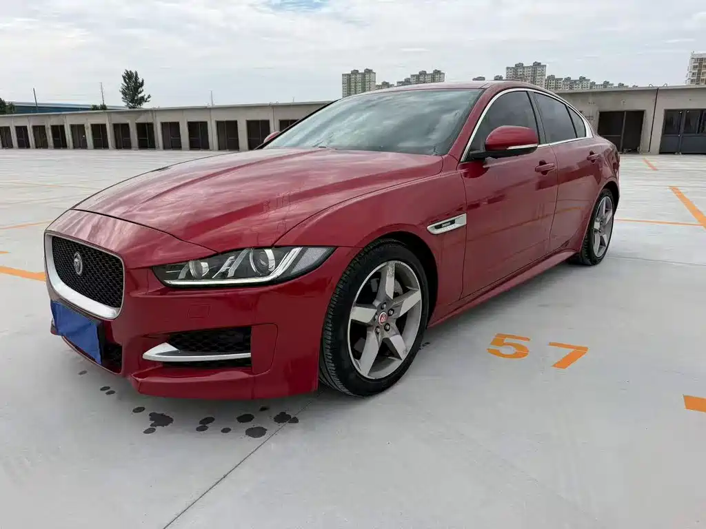 Jaguar XE 2016
