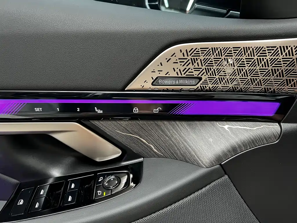 BMW 5 Series 2025