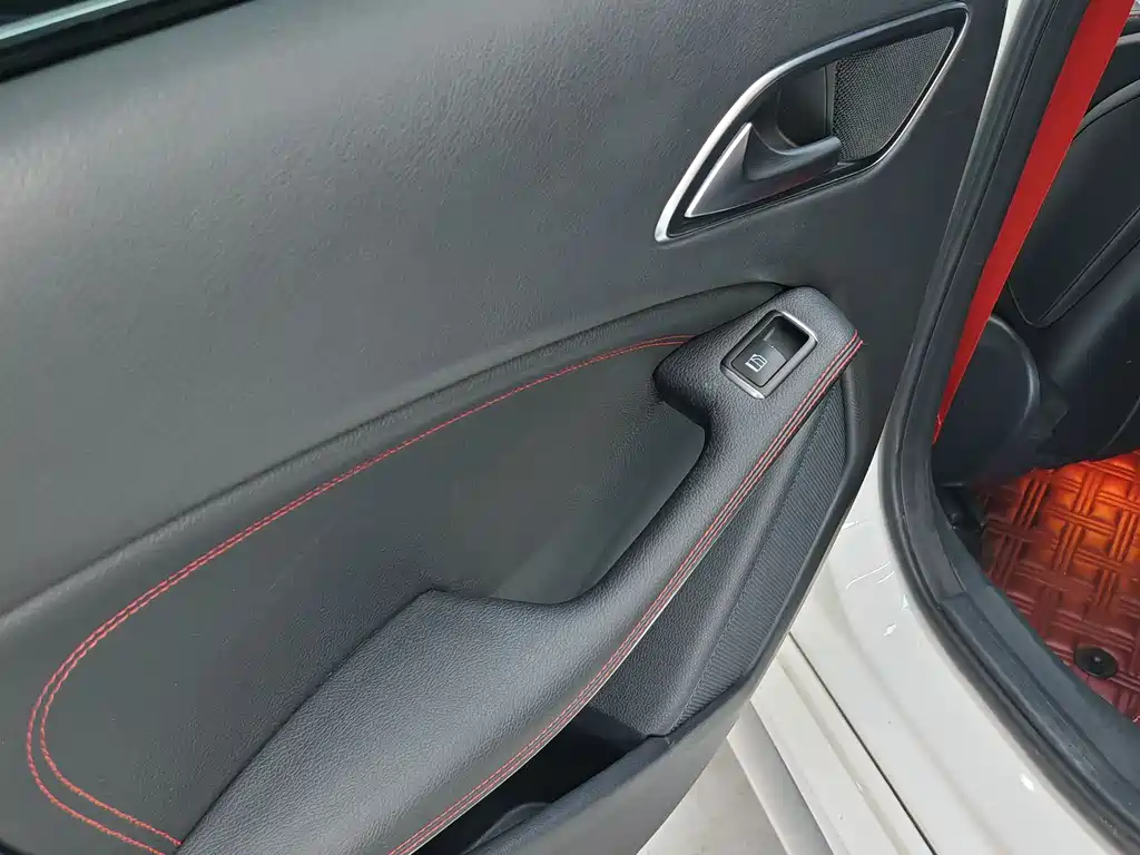 Mercedes-Benz A-Class AMG 2016 — фото 12