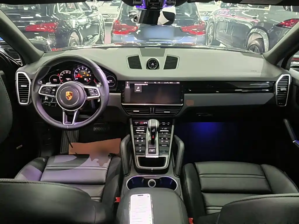 Porsche Cayenne 2021 — фото 10