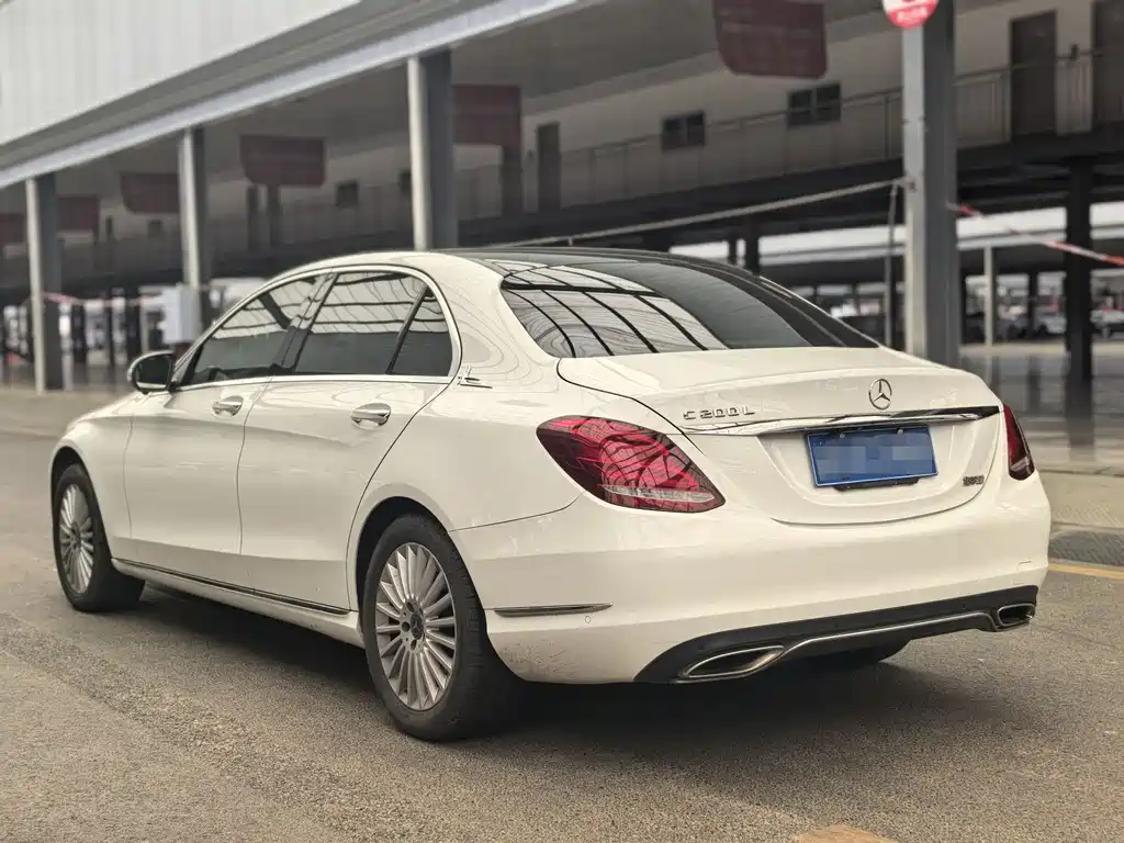 Mercedes-Benz C-Class 2015 — фото 9