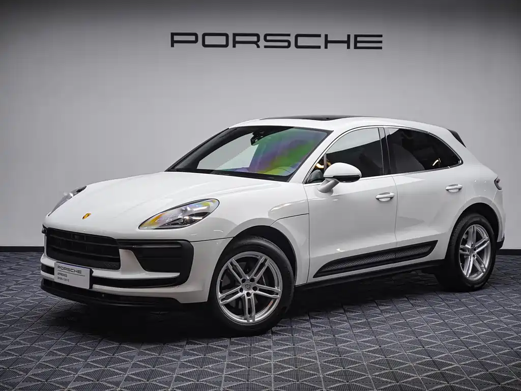 Porsche Macan 2024 — фото 1