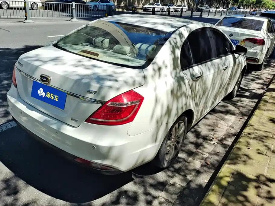 Geely Emgrand 2015