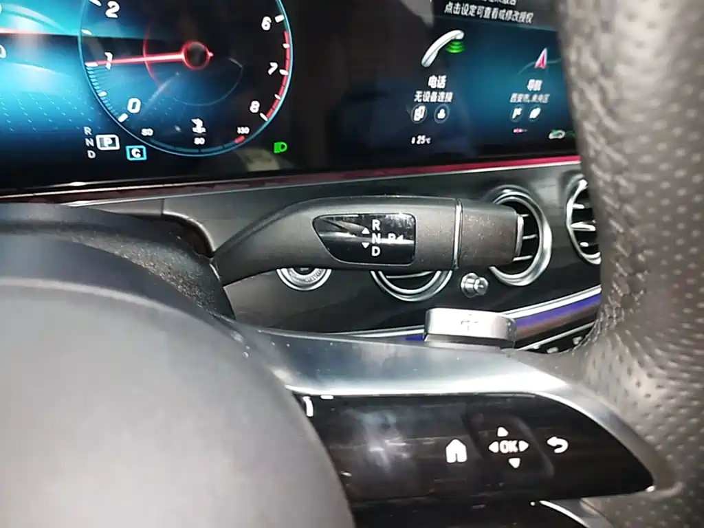 Mercedes-Benz E-Class 2023 — фото 21