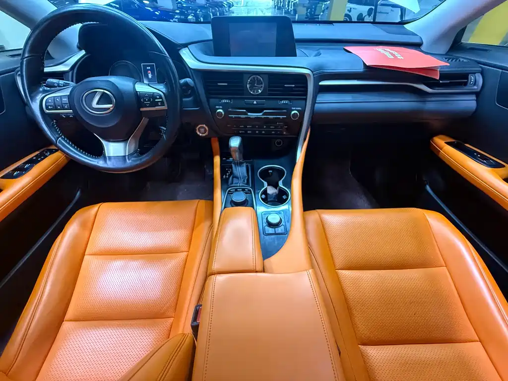 Lexus RX 2018 — фото 12