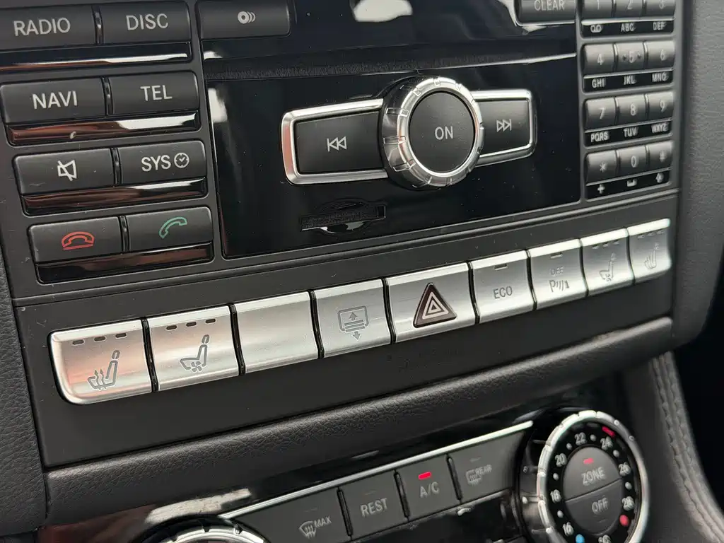 Mercedes-Benz CLS AMG 2012 — фото 20