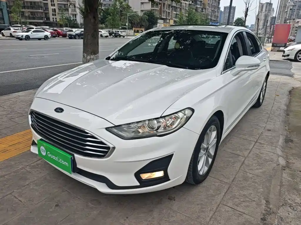 Ford Mondeo 2021 — фото 1