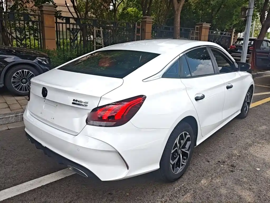 MG MG5 2022