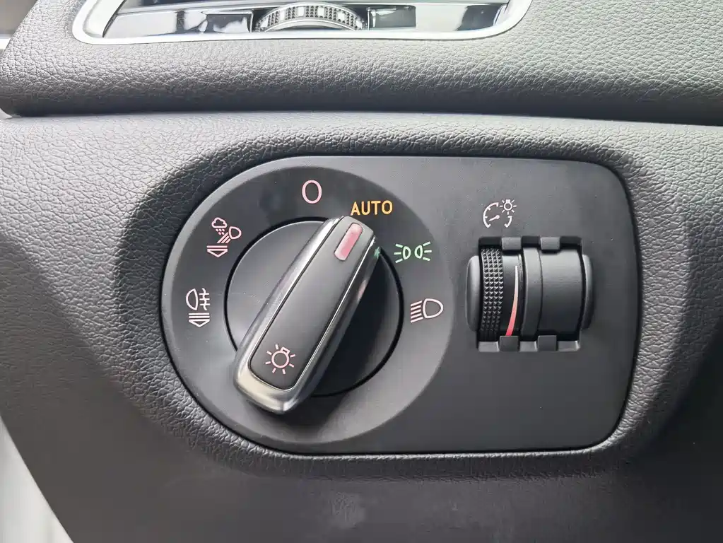 Audi Q3 2018 — фото 13