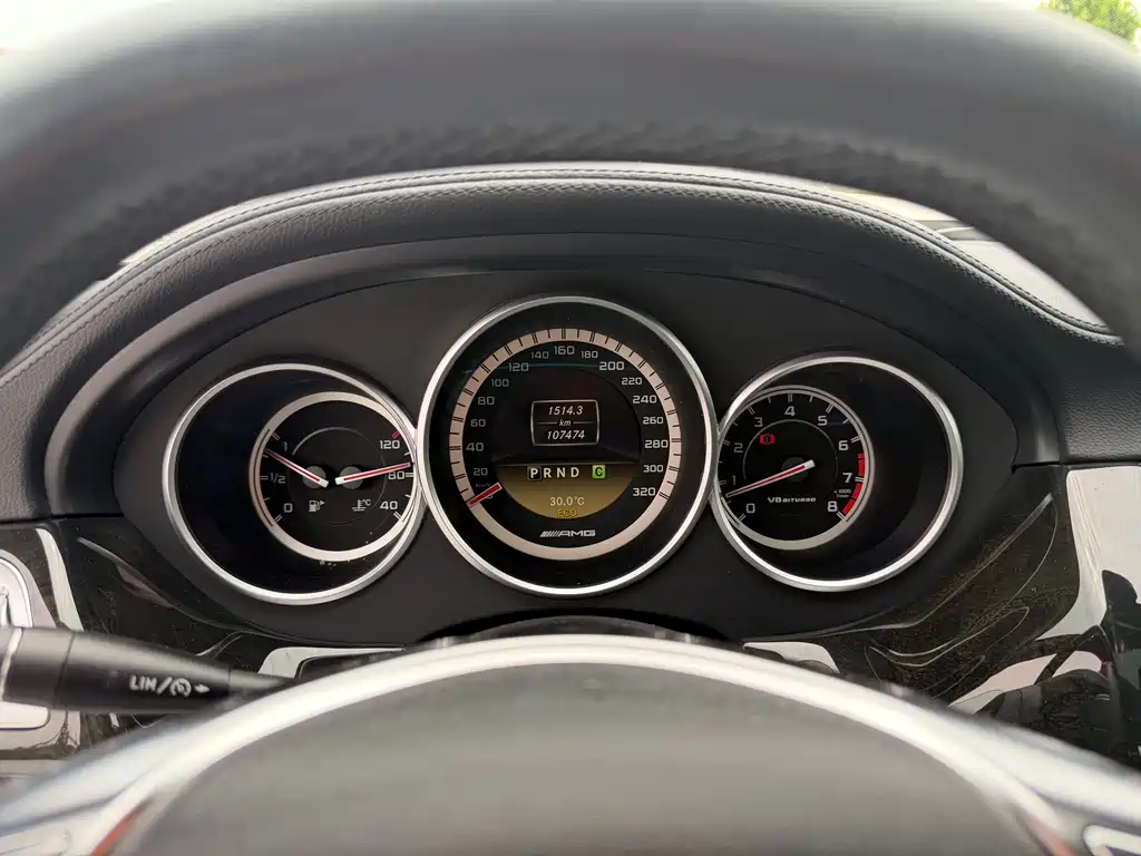 Mercedes-Benz CLS AMG 2012 — фото 15