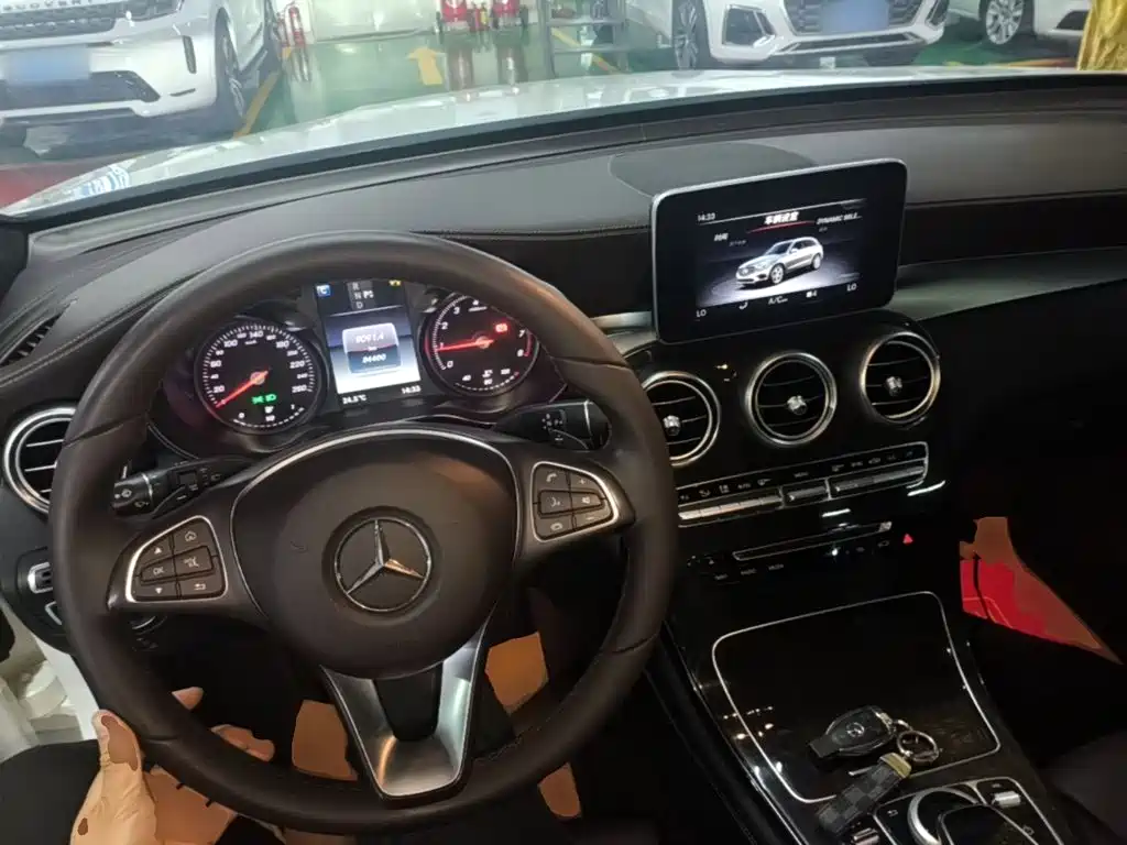 Mercedes-Benz GLC 2018 — фото 10
