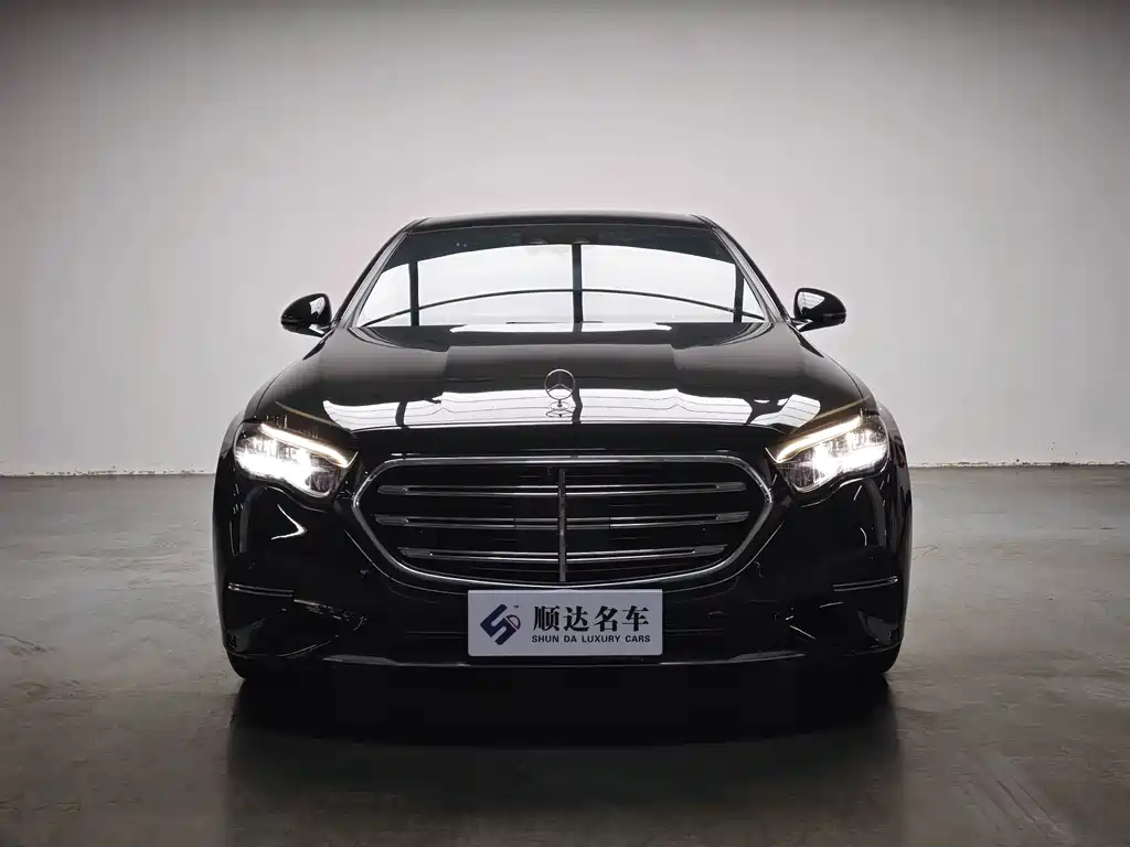 Mercedes-Benz E-Class 2024