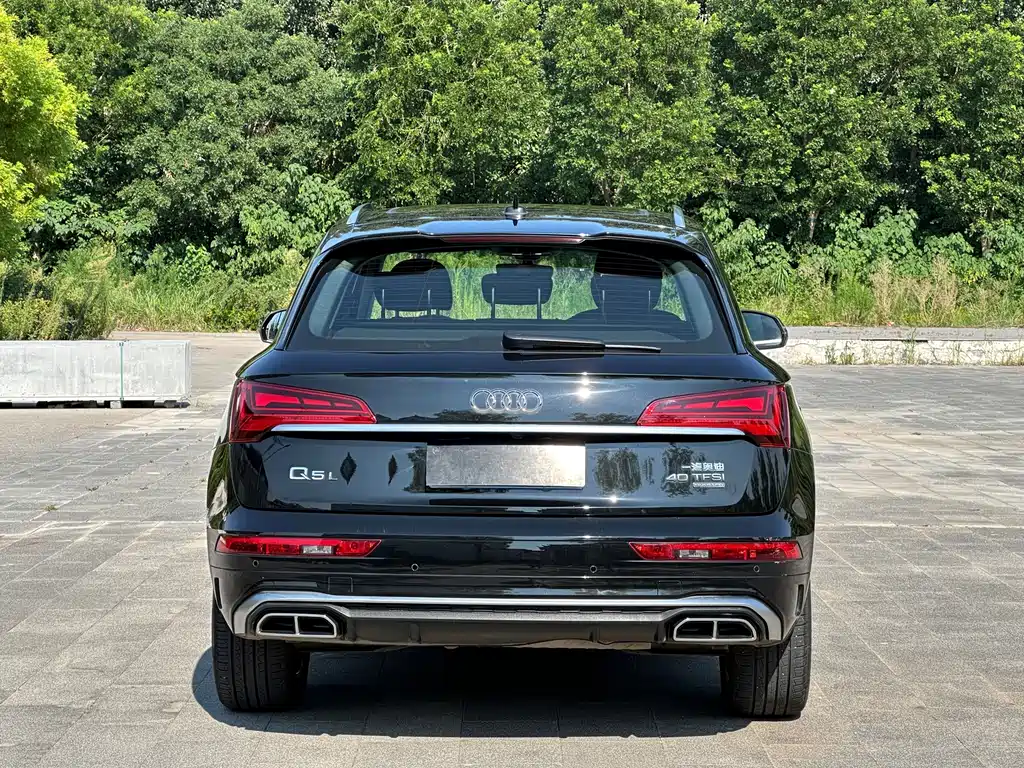 Audi Q5L 2024 — фото 15
