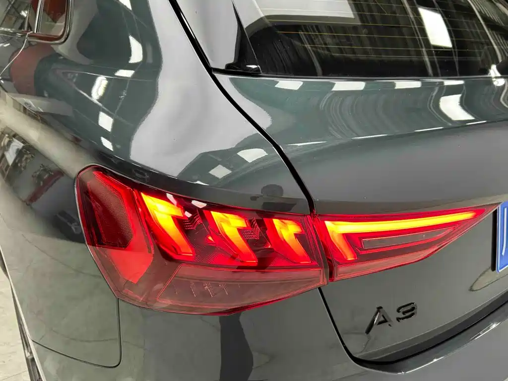 Audi A3 2023 — фото 19