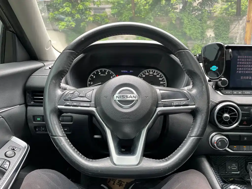 Nissan Sylphy 2019 — фото 15
