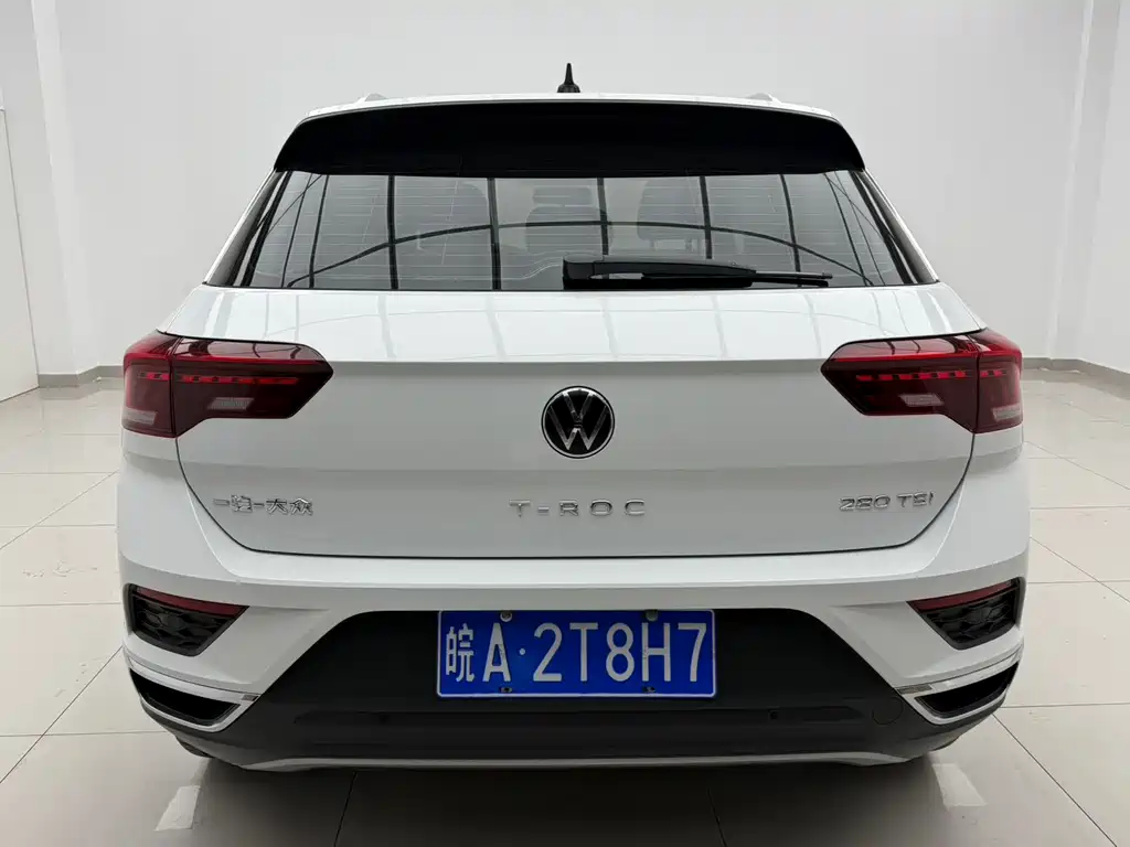 Volkswagen T-Roc 2023 — фото 5